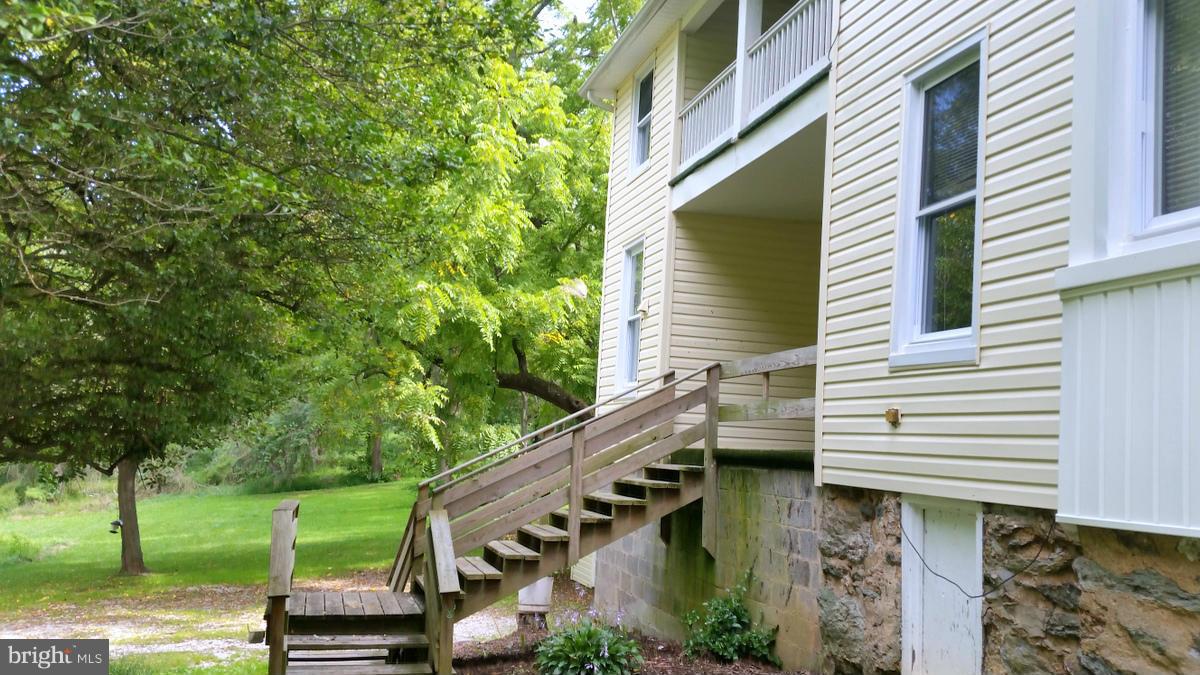 315 North Cranberry Road Westminster, MD 21157 - Photo 7 of 28 Exterior (Rear)
