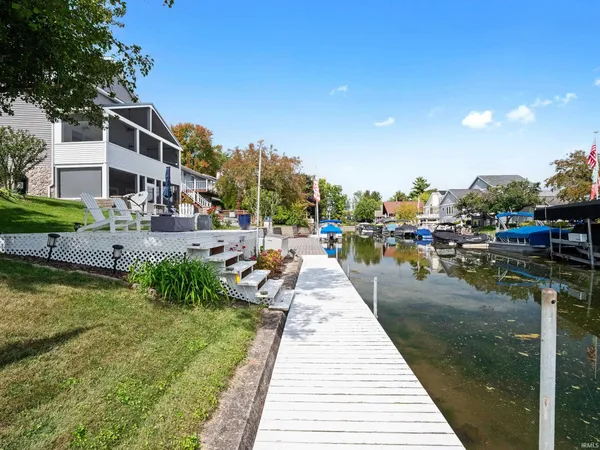 $365,000 | 10454 North 800 East, Syracuse, IN 46567
