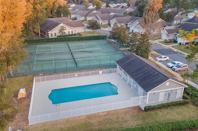 a view of a back yard of the house
