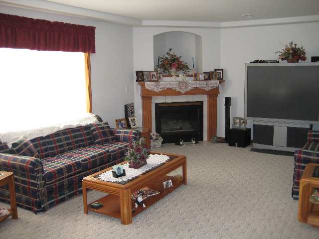 4524 East Woodglen Road Mead, WA 99021 - Photo 5 of 9 Gallery Image 5