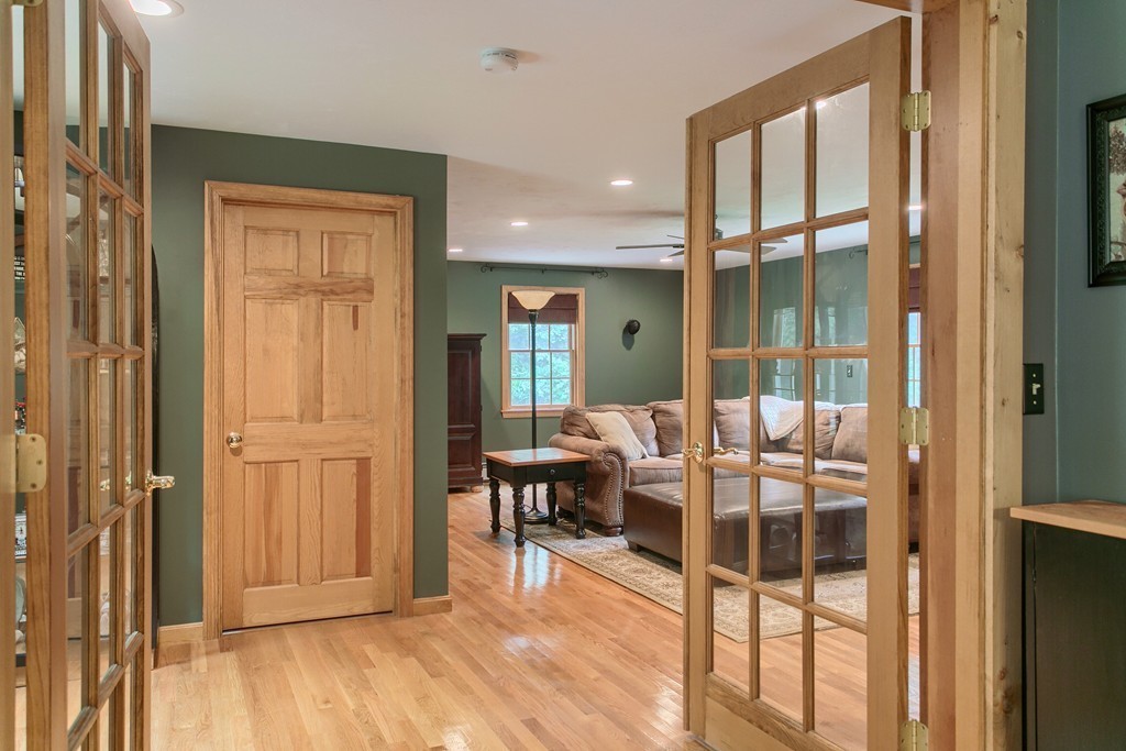 74 Justice Hill Road Sterling, MA 01564 - Photo 6 of 30 Gallery Image 6
