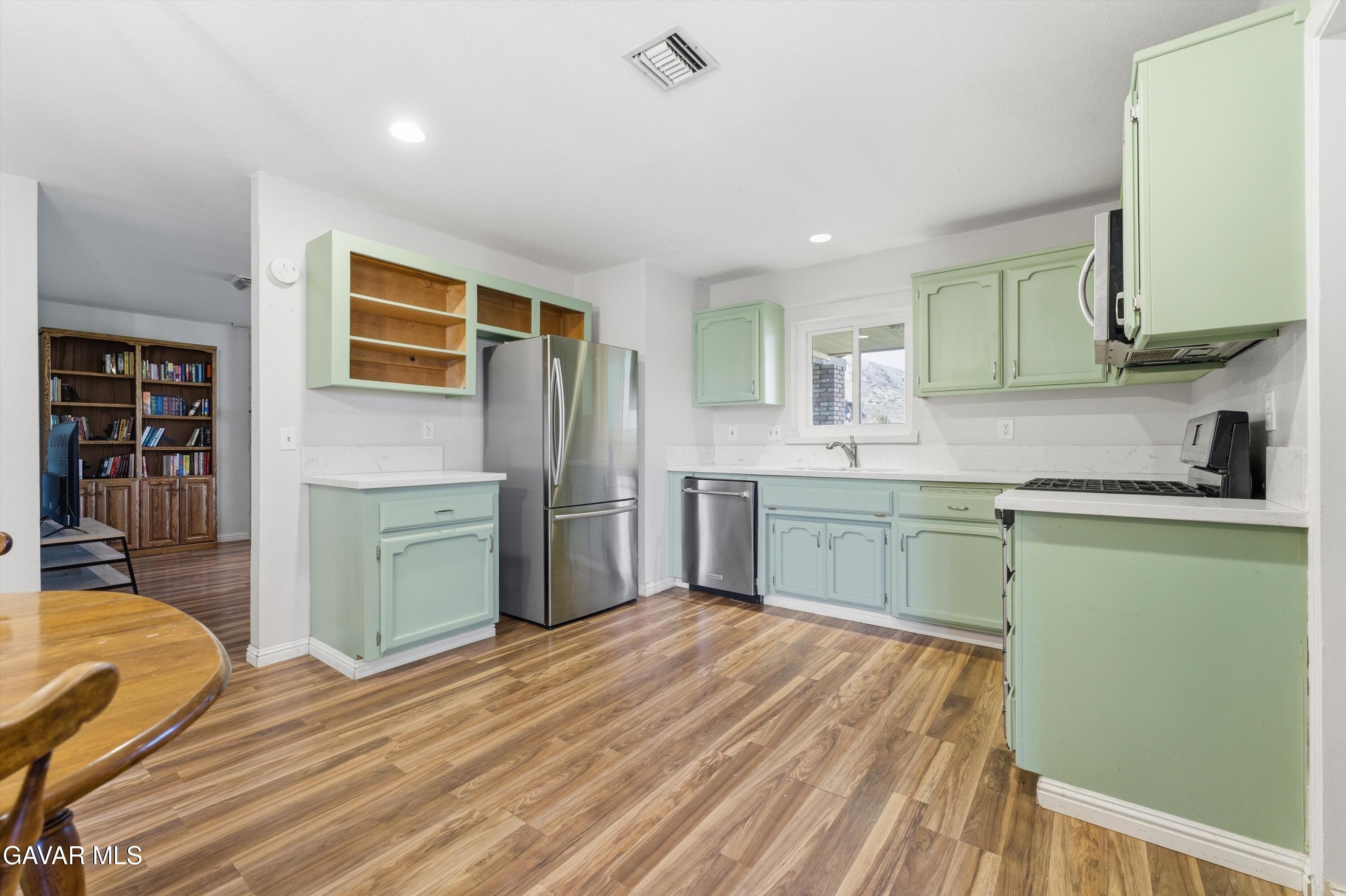 20812 Quail Springs Road Tehachapi, CA 93561 - Photo 8 of 30 07-JYP01551