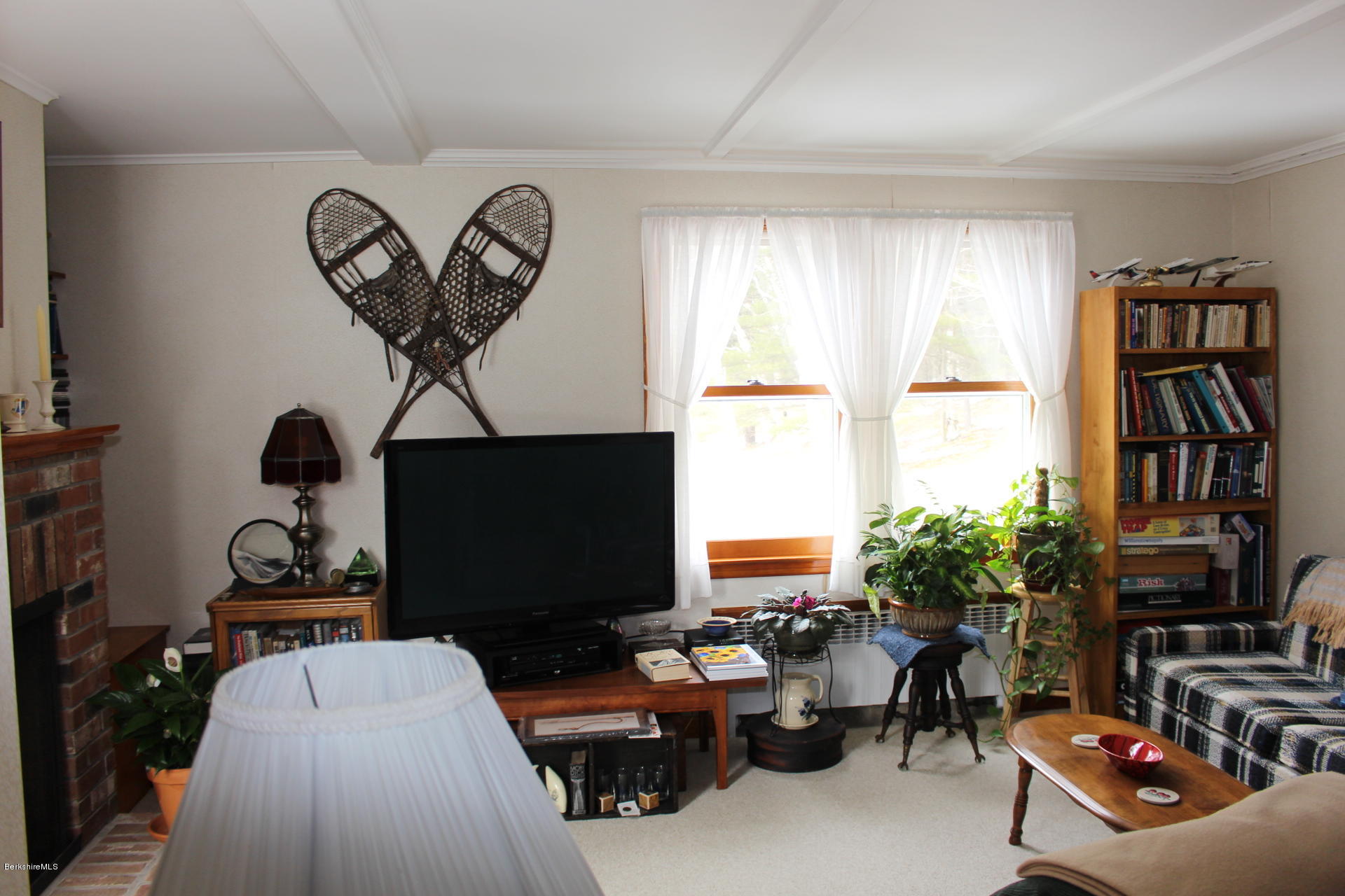 1256 Simonds Road Williamstown, MA 01267 - Photo 13 of 39 IMG_6175