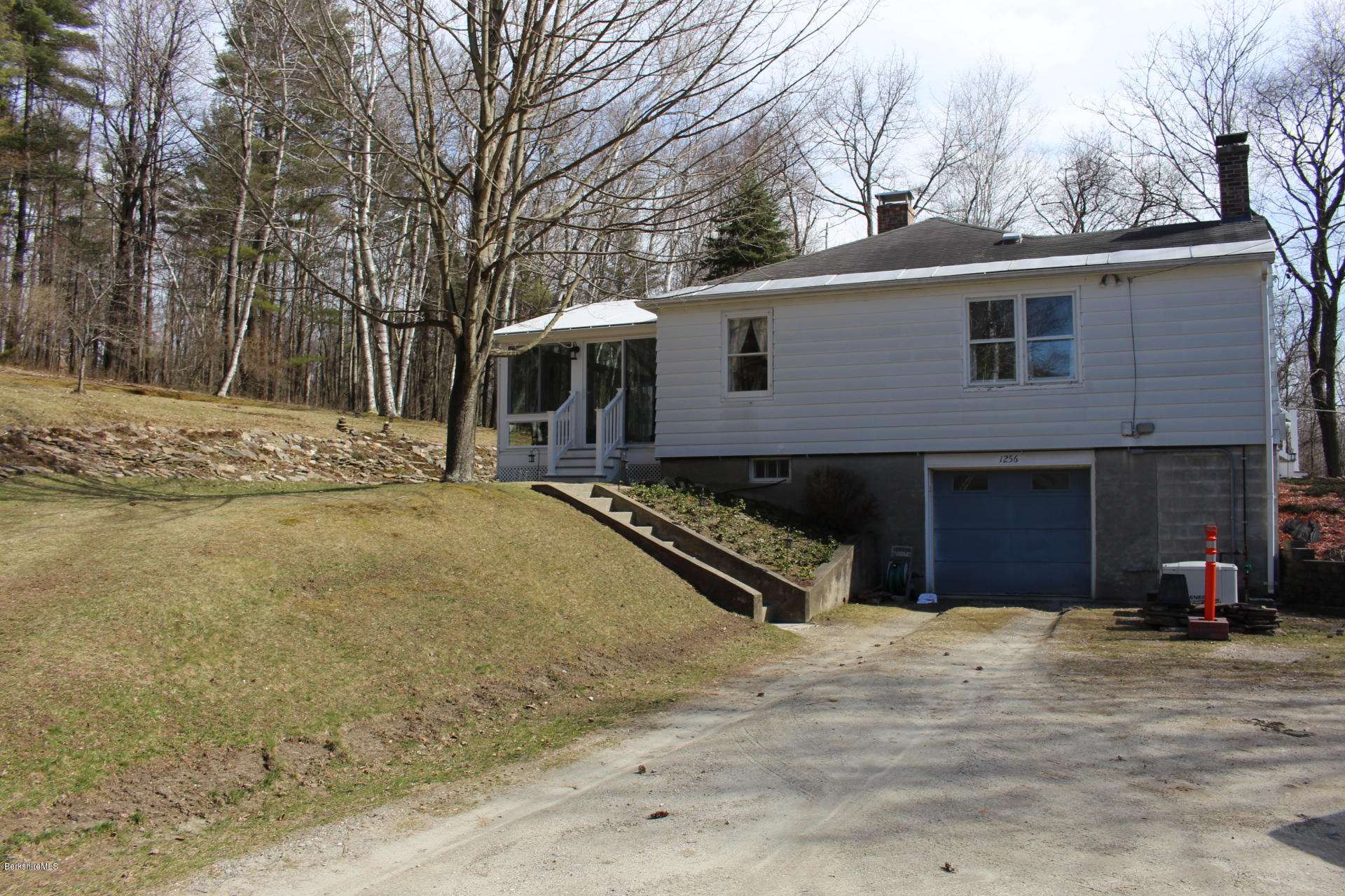 1256 Simonds Road Williamstown, MA 01267 - Photo 6 of 39 IMG_6418