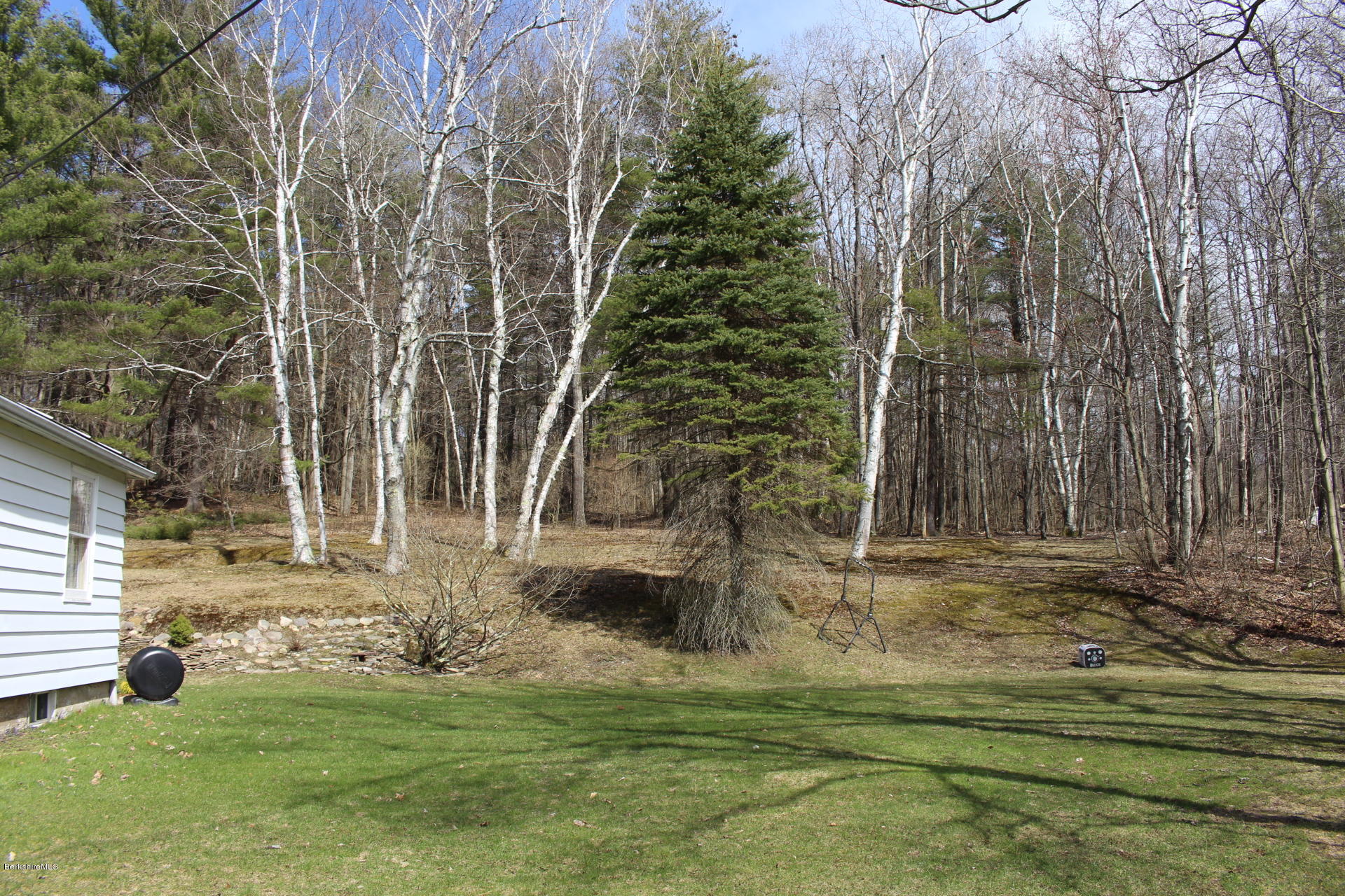 1256 Simonds Road Williamstown, MA 01267 - Photo 9 of 39 IMG_6411