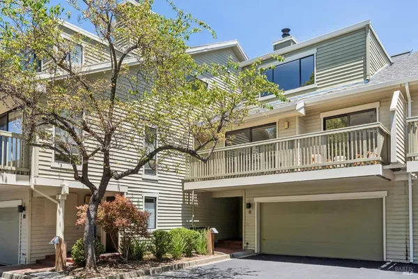 $1,595,000 | 11 Eucalyptus Knoll Street, Mill Valley, CA 94941