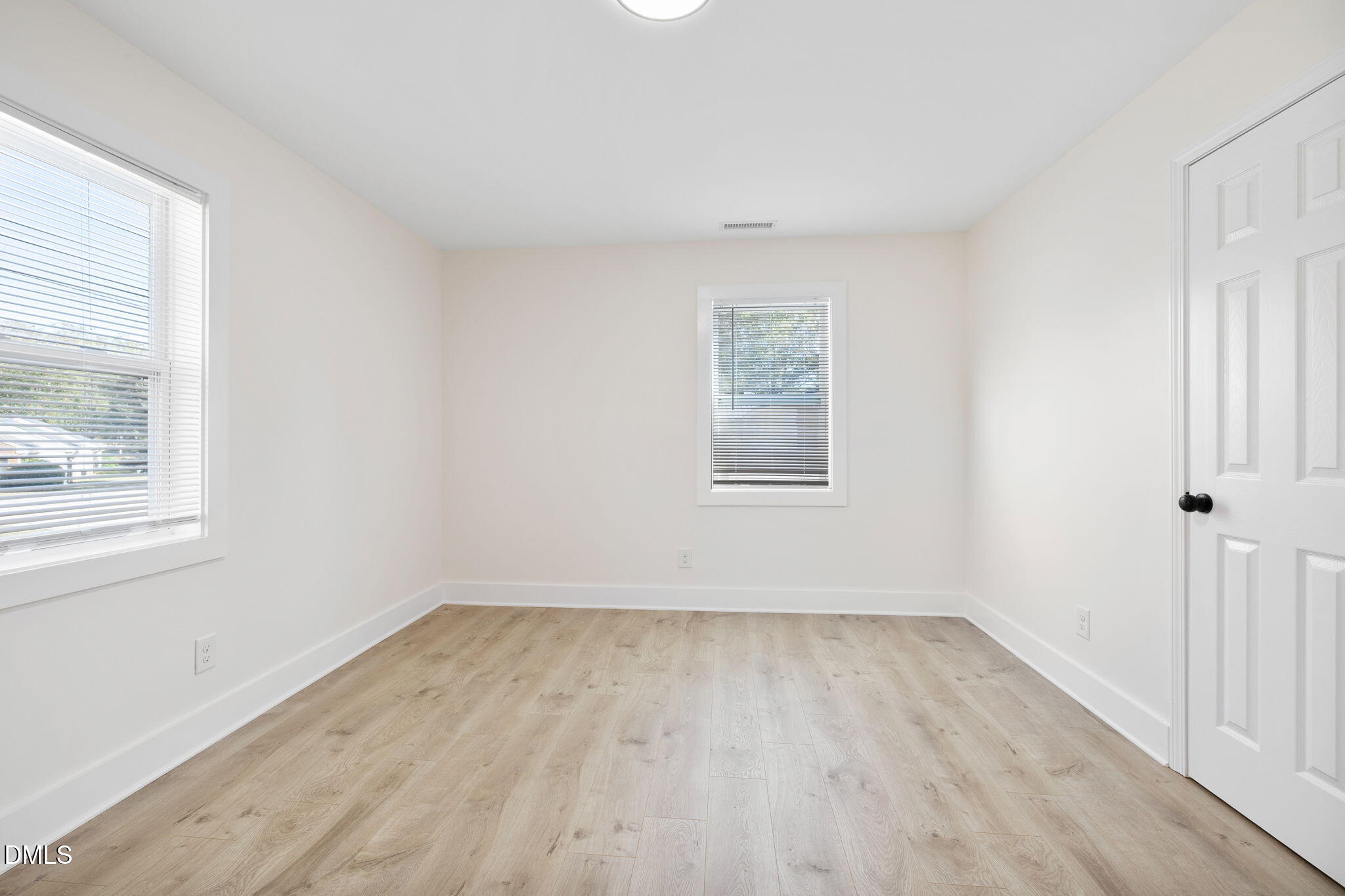 512 East Branch Street Spring Hope, NC 27882 - Photo 18 of 30 an empty room with a window