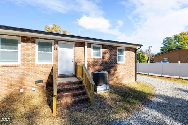 $1,295 | 512 East Branch Street, Spring Hope, NC 27882