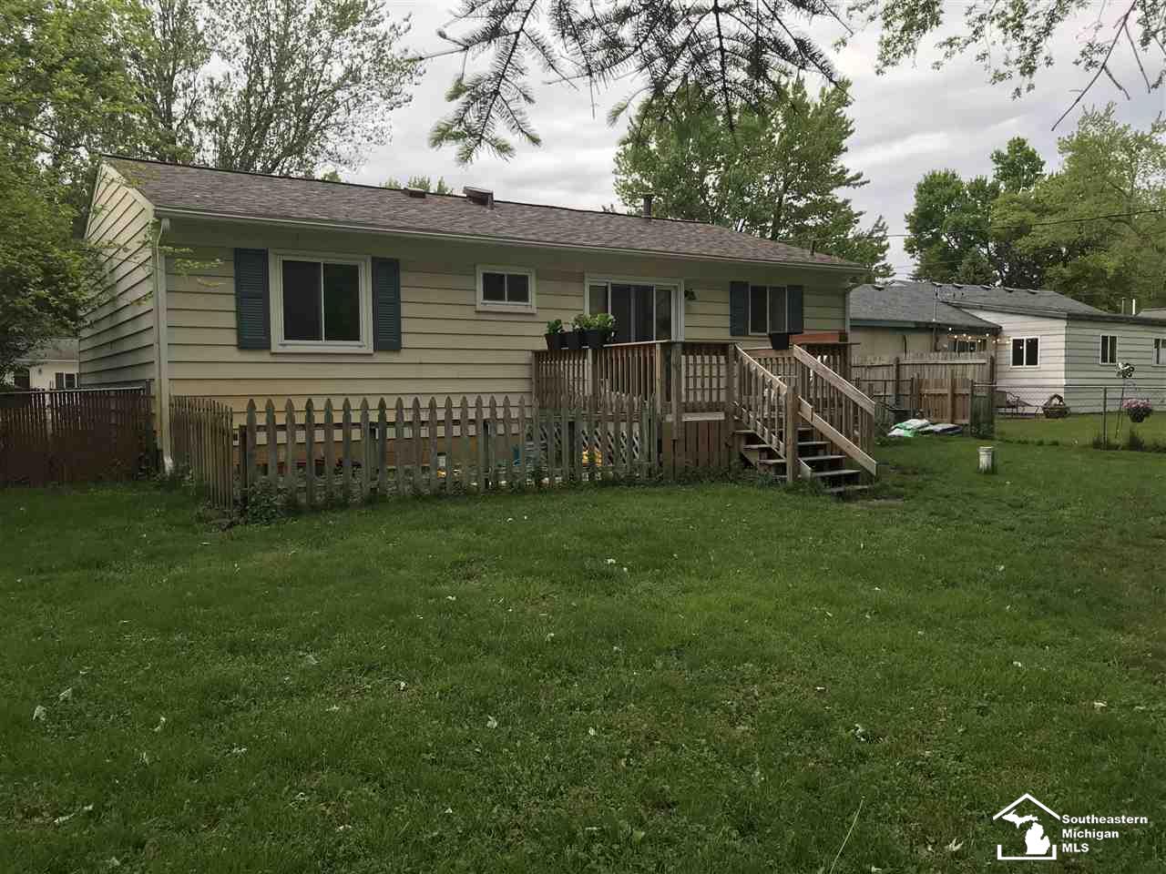 956 Miller Road Lake Orion, MI 48362 - Photo 5 of 32 Gallery Image 5