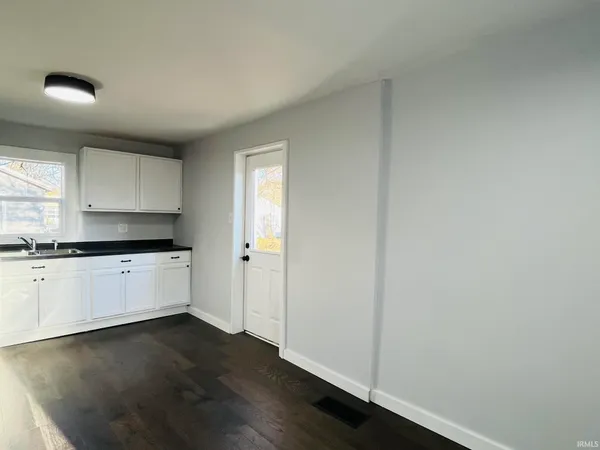 $147,900 | 25 East Franklin Street, Peru, IN 46970