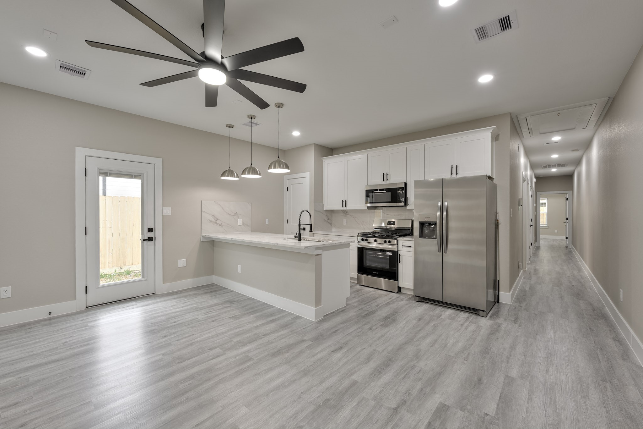 7811 Sandra Street, Unit B Houston, TX 77016 - Photo 9 of 16