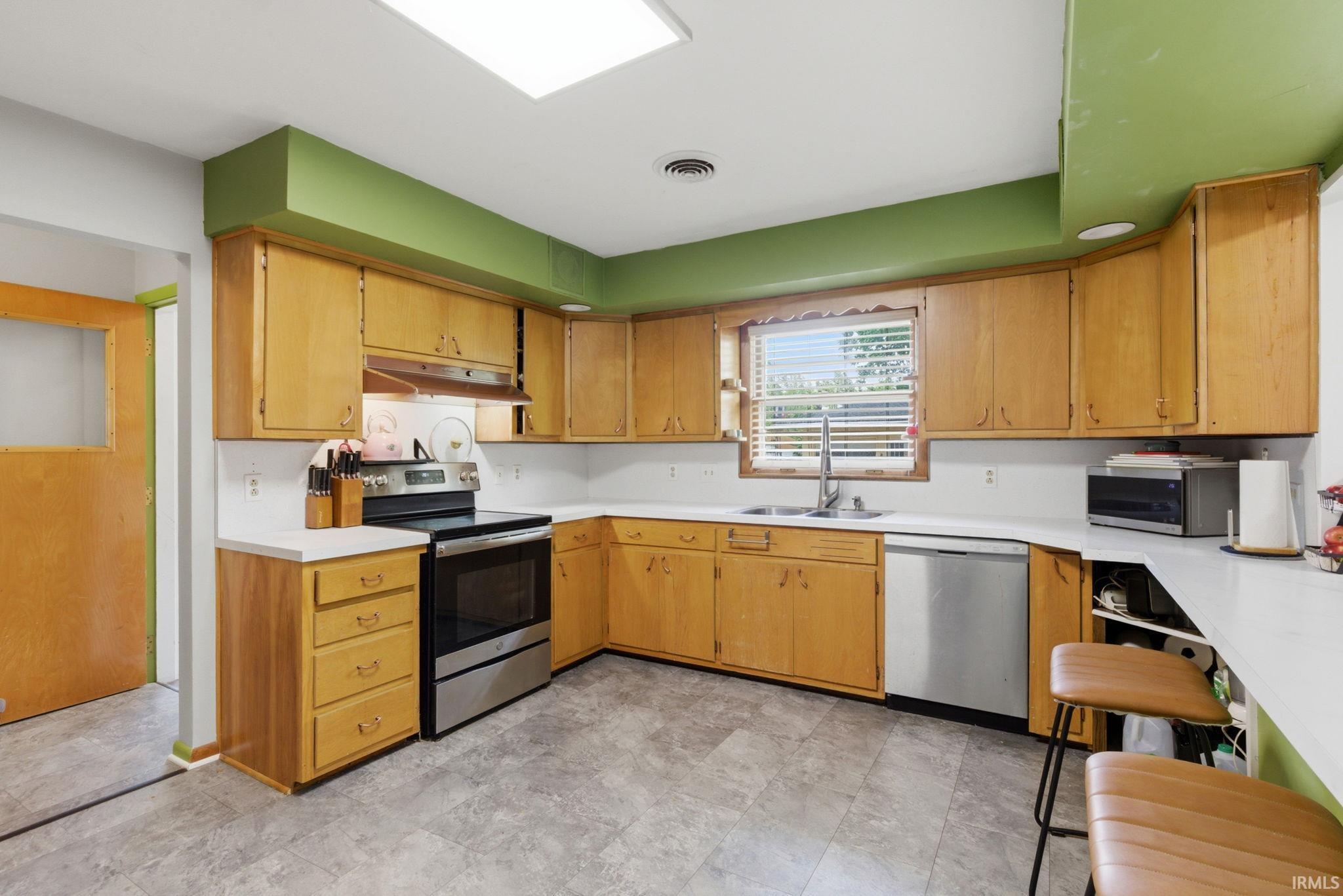 401 West 39th Street Marion, IN 46953 - Photo 12 of 36