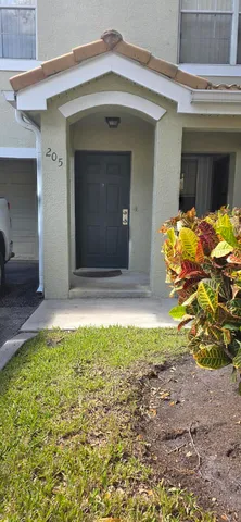$2,250 | 108 Southwest Peacock Boulevard, Unit 5205, Port St. Lucie, FL 34986