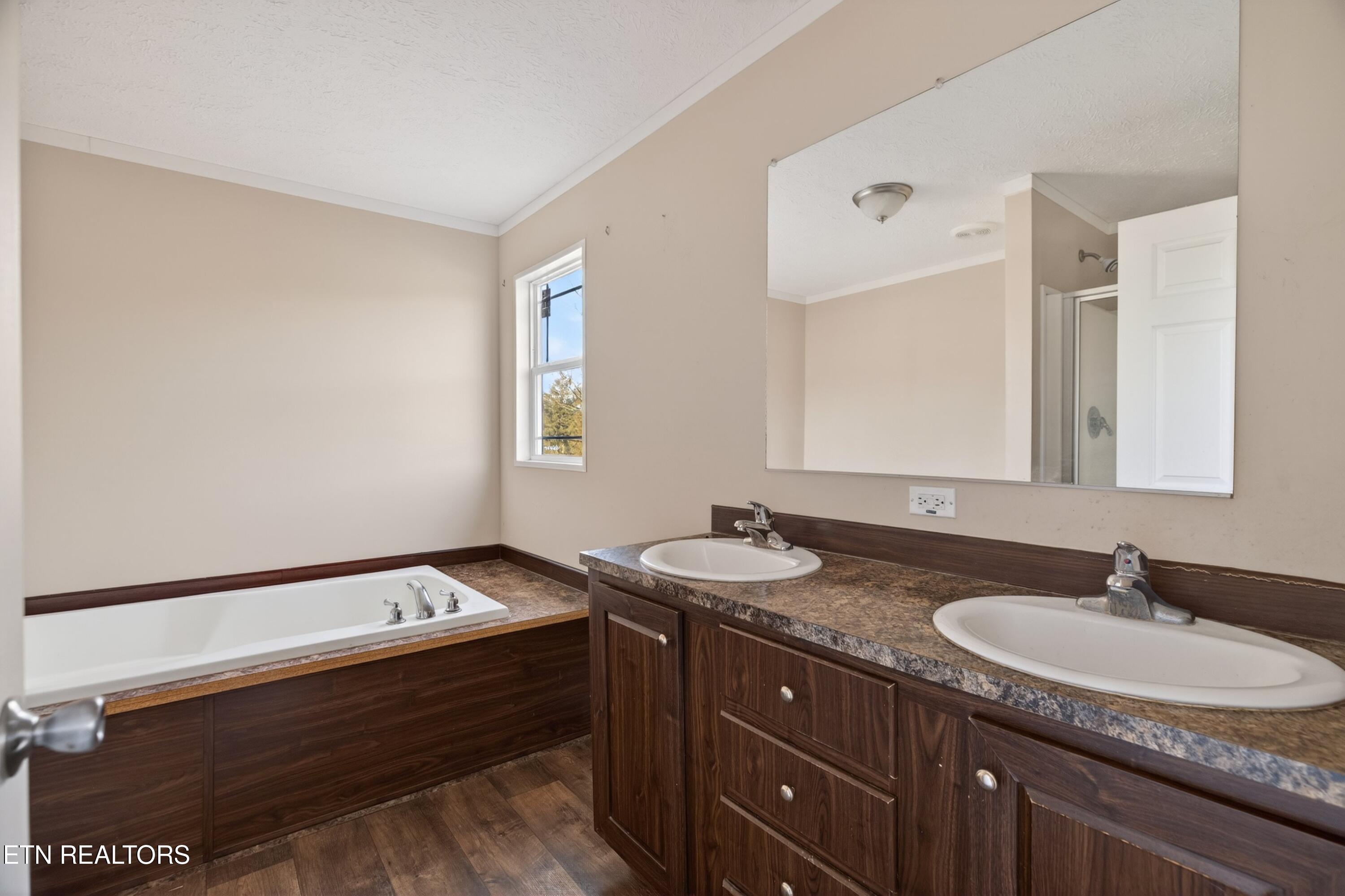 238 Overlook Lane Rutledge, TN 37861 - Photo 12 of 26 013-238OverlookLane-Rutledge-TN-37861-SM