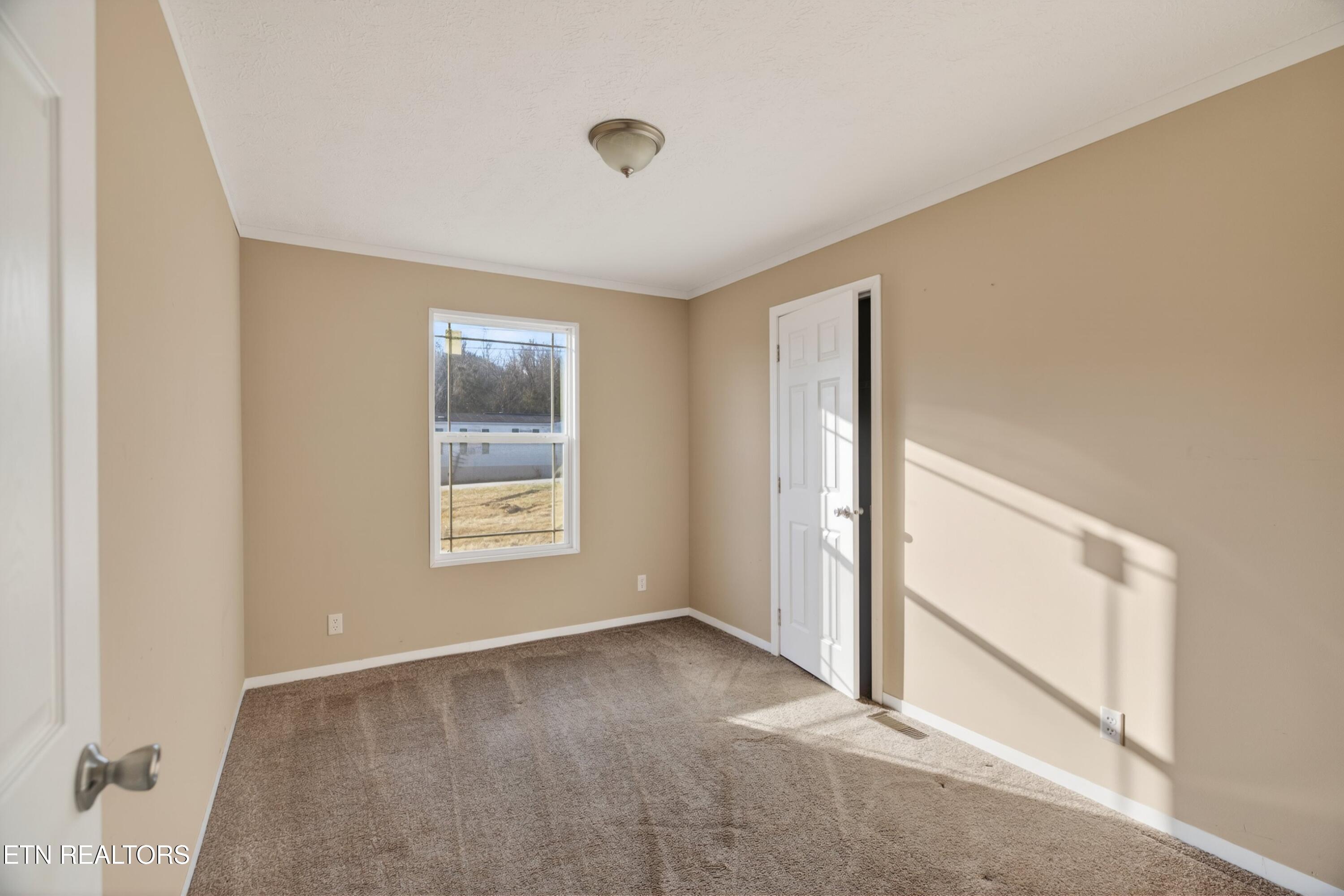 238 Overlook Lane Rutledge, TN 37861 - Photo 13 of 26 014-238OverlookLane-Rutledge-TN-37861-SM