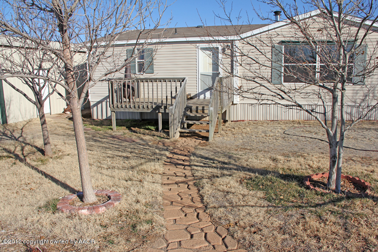 7500 Brickplant Road Amarillo, TX 79124 - Photo 3 of 36 Front Deck