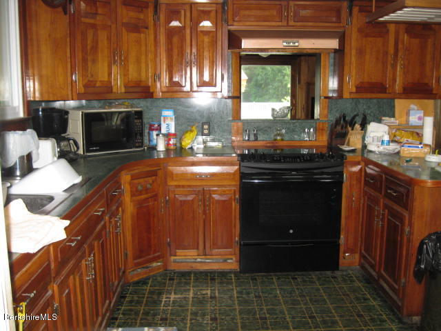 214 Old State Road Lanesborough, MA 01237 - Photo 4 of 14 Kitchen-1