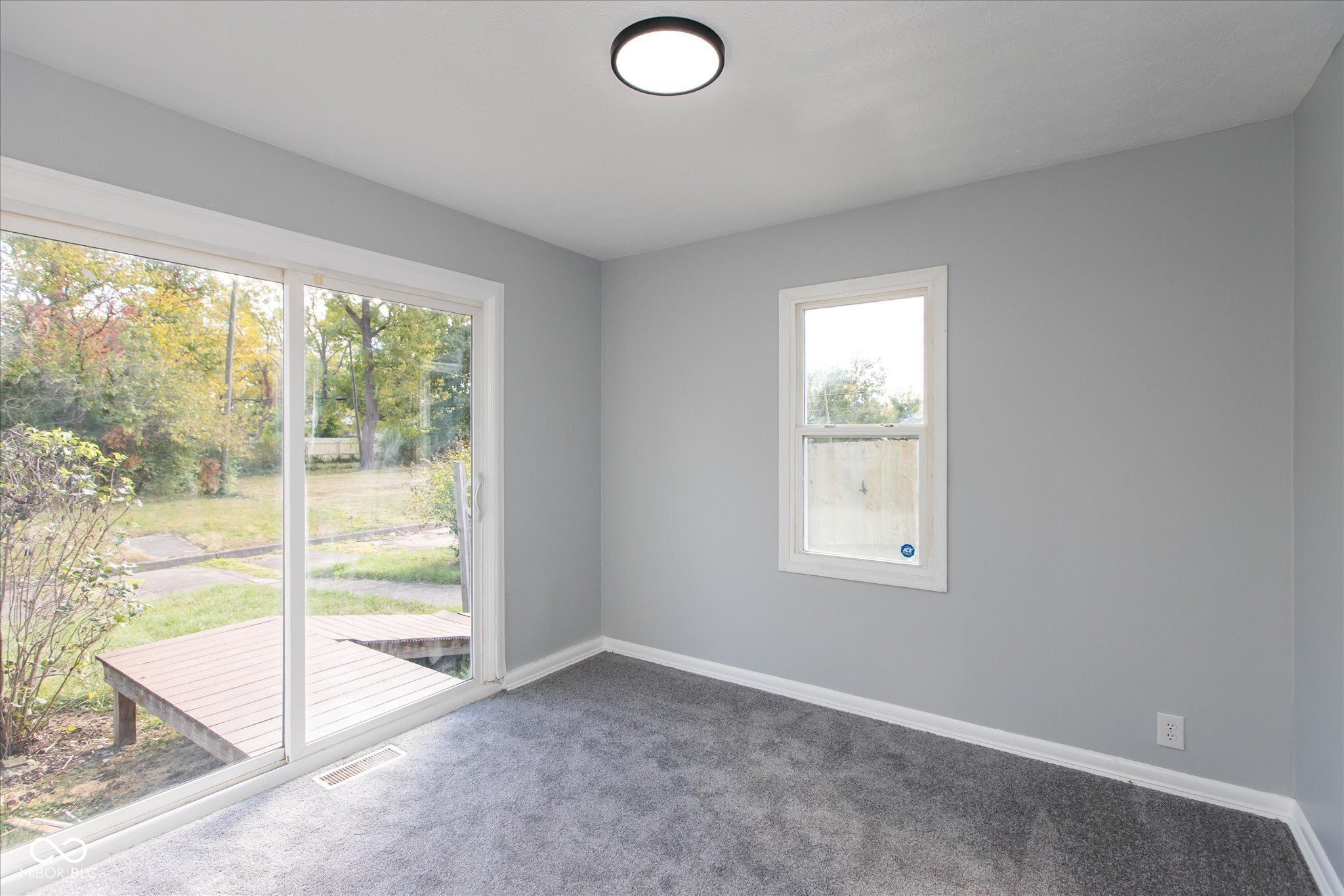 55 North Devon Avenue Indianapolis, IN 46219 - Photo 15 of 21