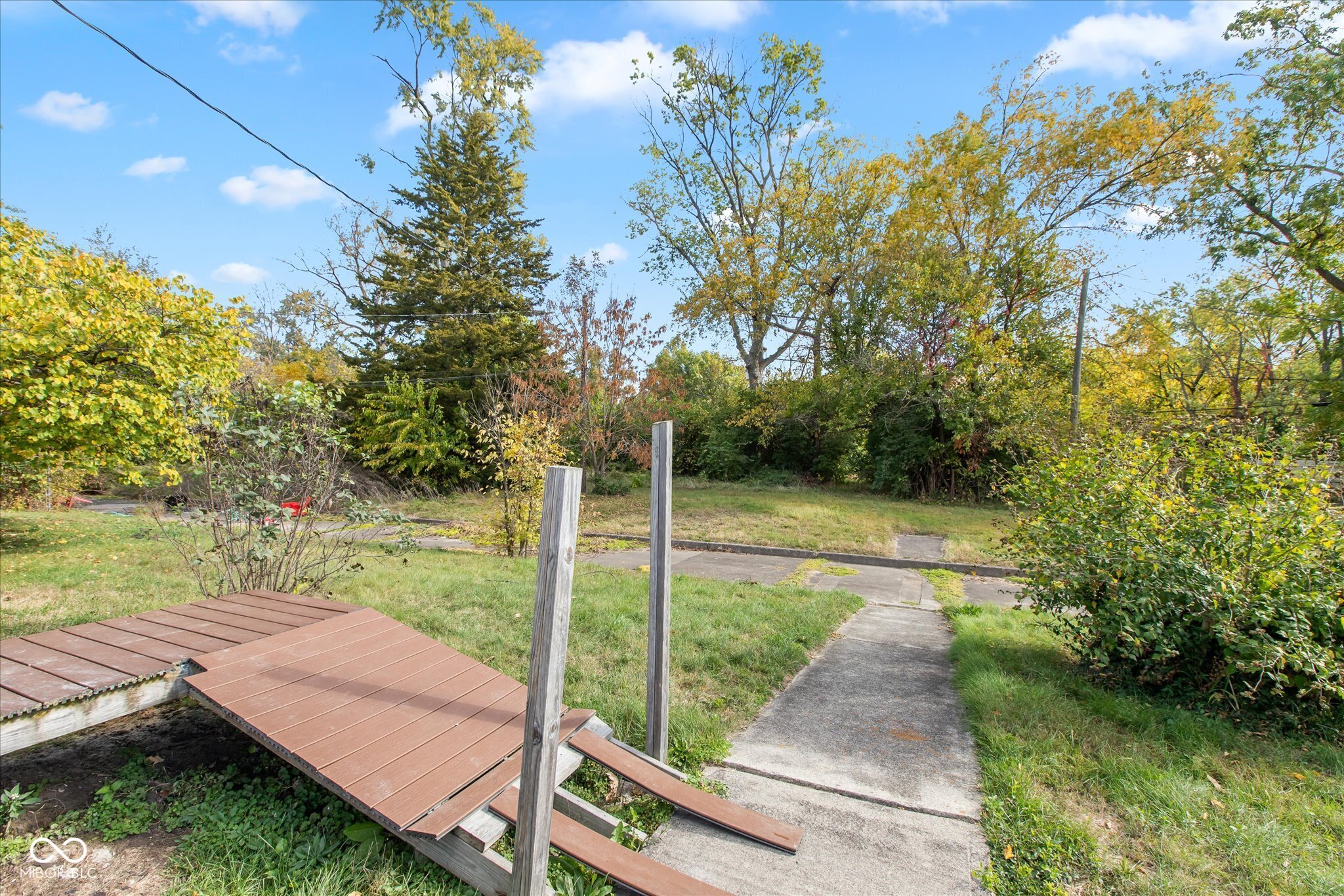 55 North Devon Avenue Indianapolis, IN 46219 - Photo 18 of 21