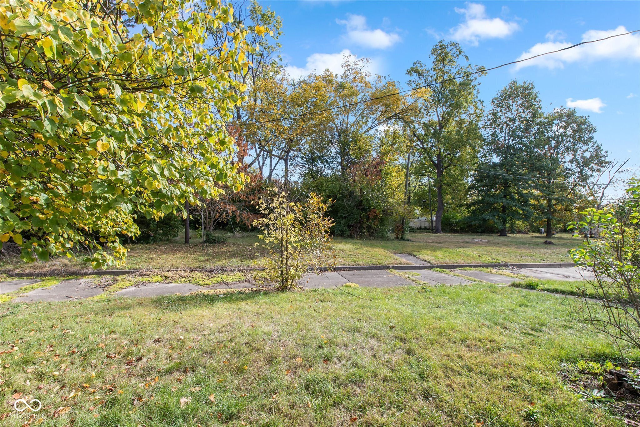 55 North Devon Avenue Indianapolis, IN 46219 - Photo 19 of 21