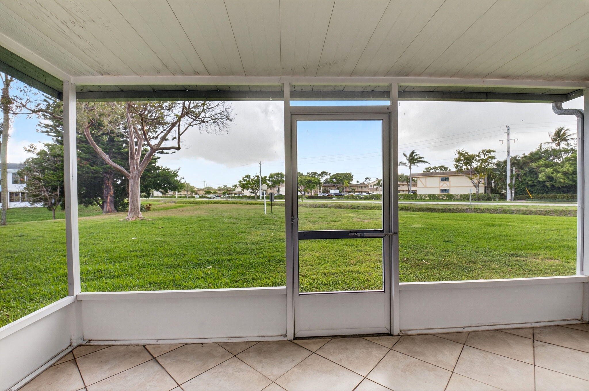 2840 Southwest 13th Street, Unit 103 Delray Beach, FL 33445 - Photo 40 of 72 32-web-or-mls-DSC_4524