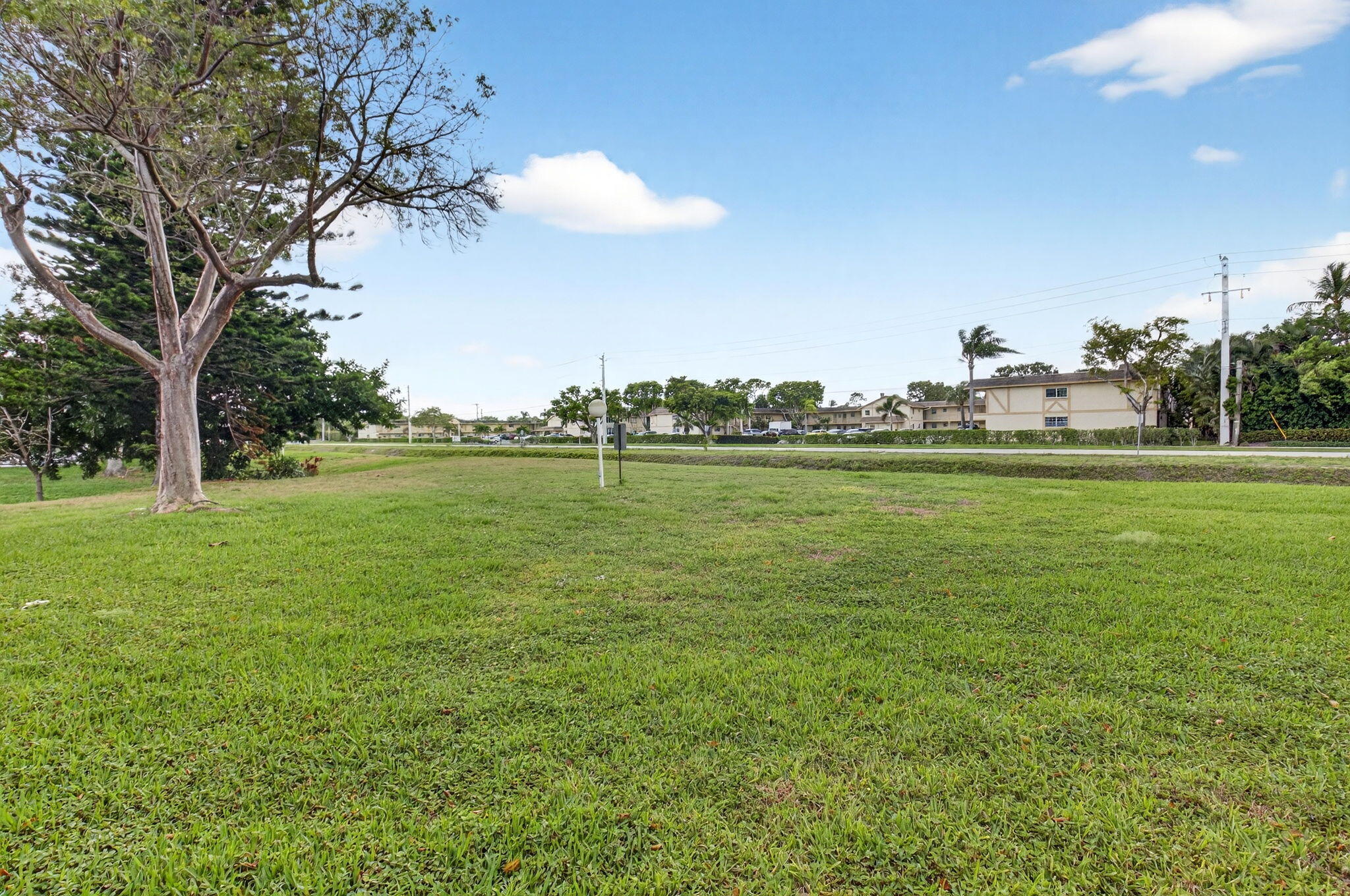 2840 Southwest 13th Street, Unit 103 Delray Beach, FL 33445 - Photo 41 of 72 33-web-or-mls-DSC_4527
