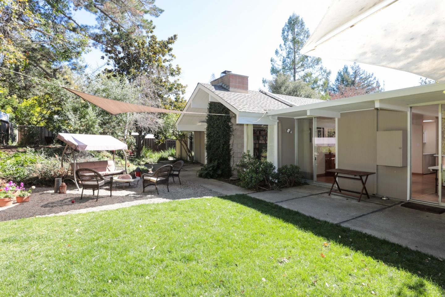 834 Cedro Way Stanford, CA 94305 - Photo 21 of 23