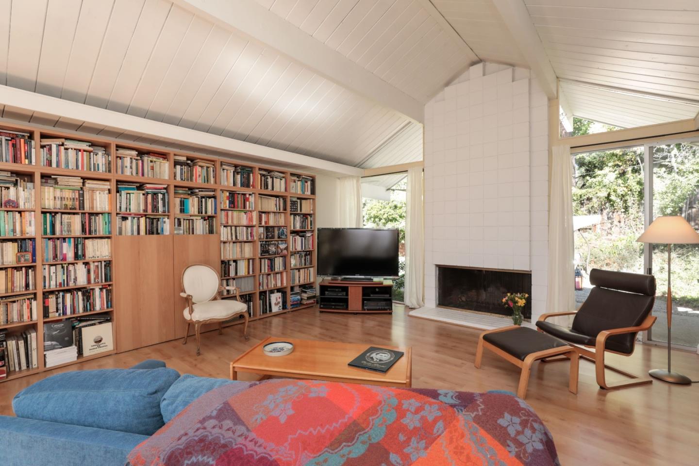 834 Cedro Way Stanford, CA 94305 - Photo 6 of 23