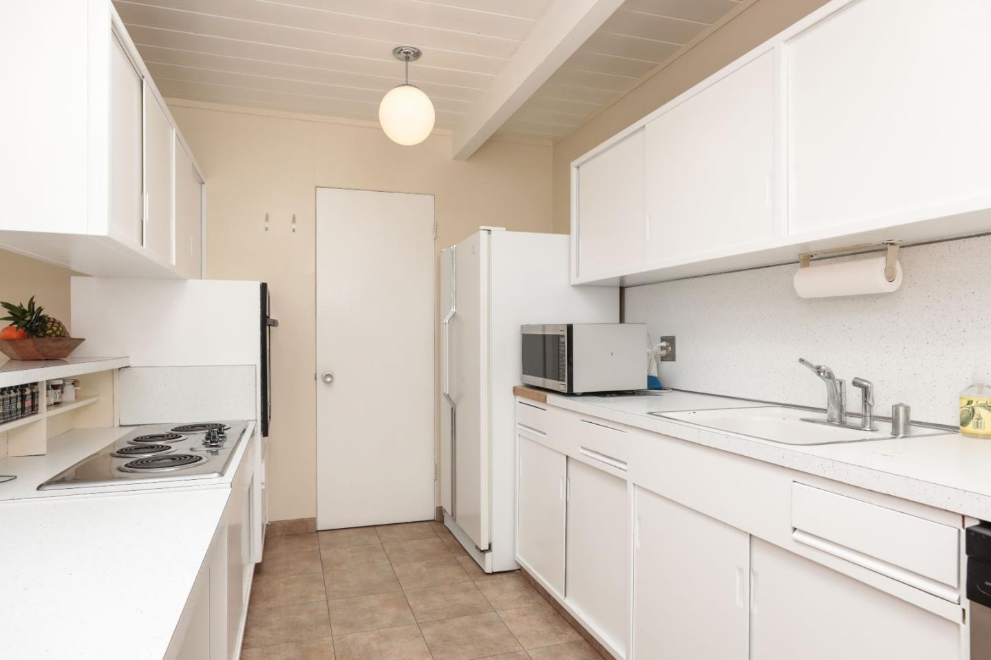 834 Cedro Way Stanford, CA 94305 - Photo 9 of 23