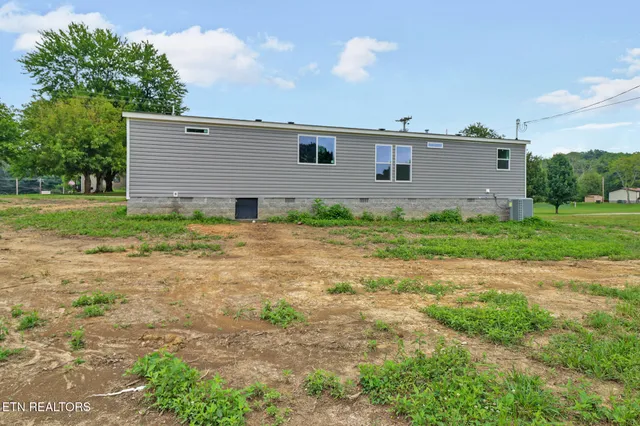 $250,000 | 126 Pullman Lane, Oneida, TN 37841