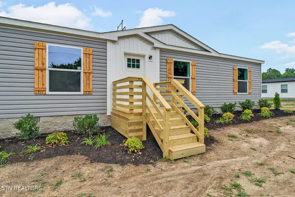 $249,900 | 126 Pullman Lane, Oneida, TN 37841