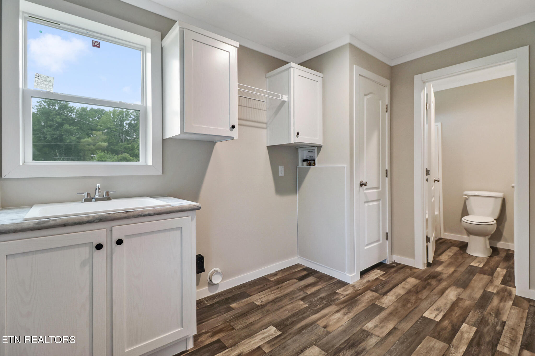 126 Pullman Lane Oneida, TN 37841 - Photo 29 of 31 if1a4021-if1a4025