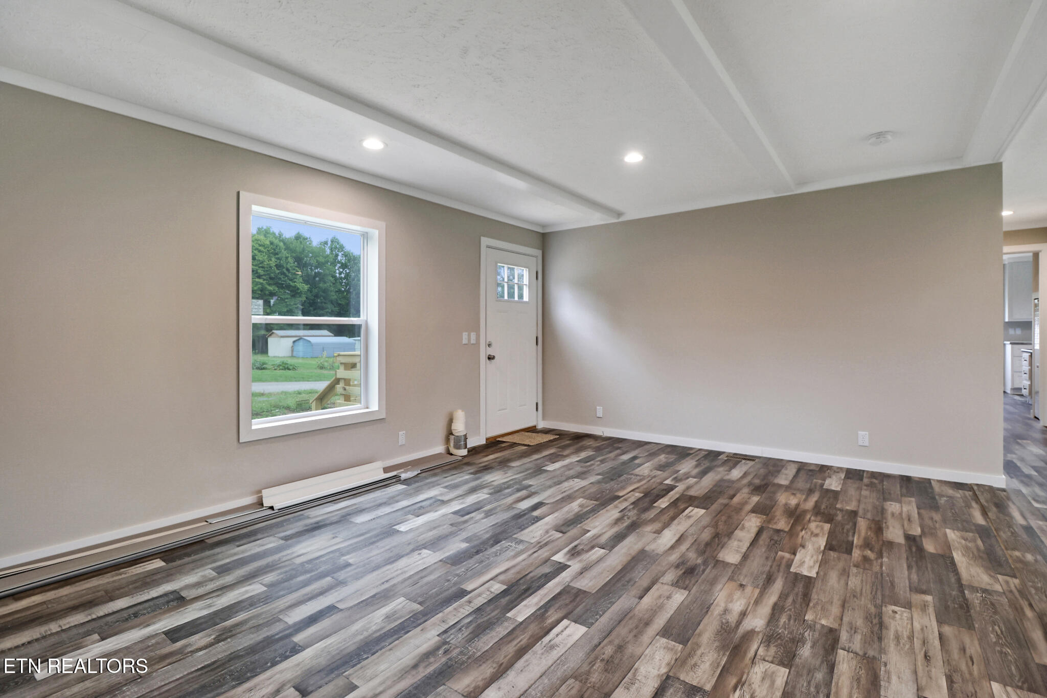 126 Pullman Lane Oneida, TN 37841 - Photo 6 of 30 if1a3916-if1a3920