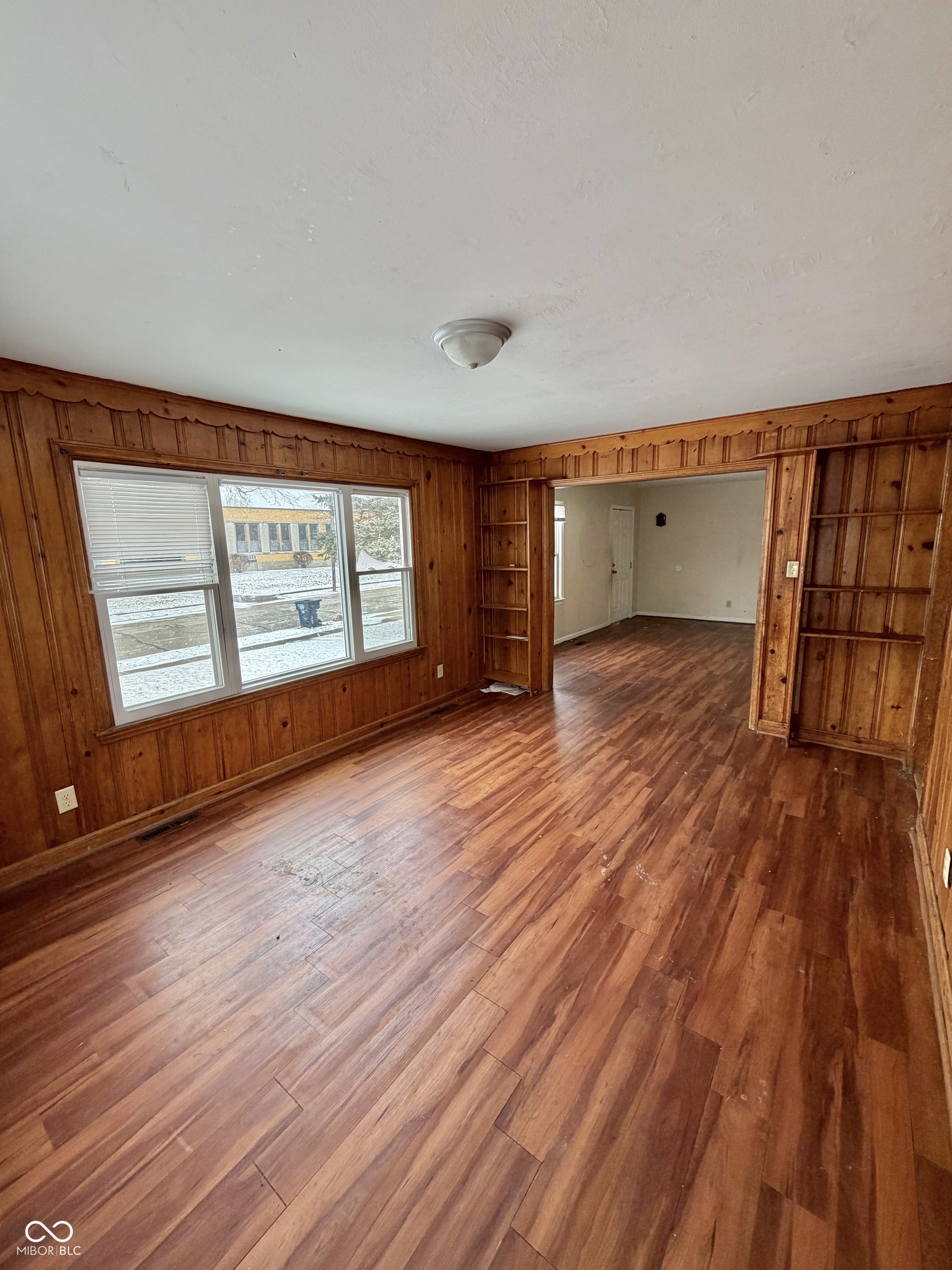 521 West 37th Street Anderson, IN 46013 - Photo 11 of 24