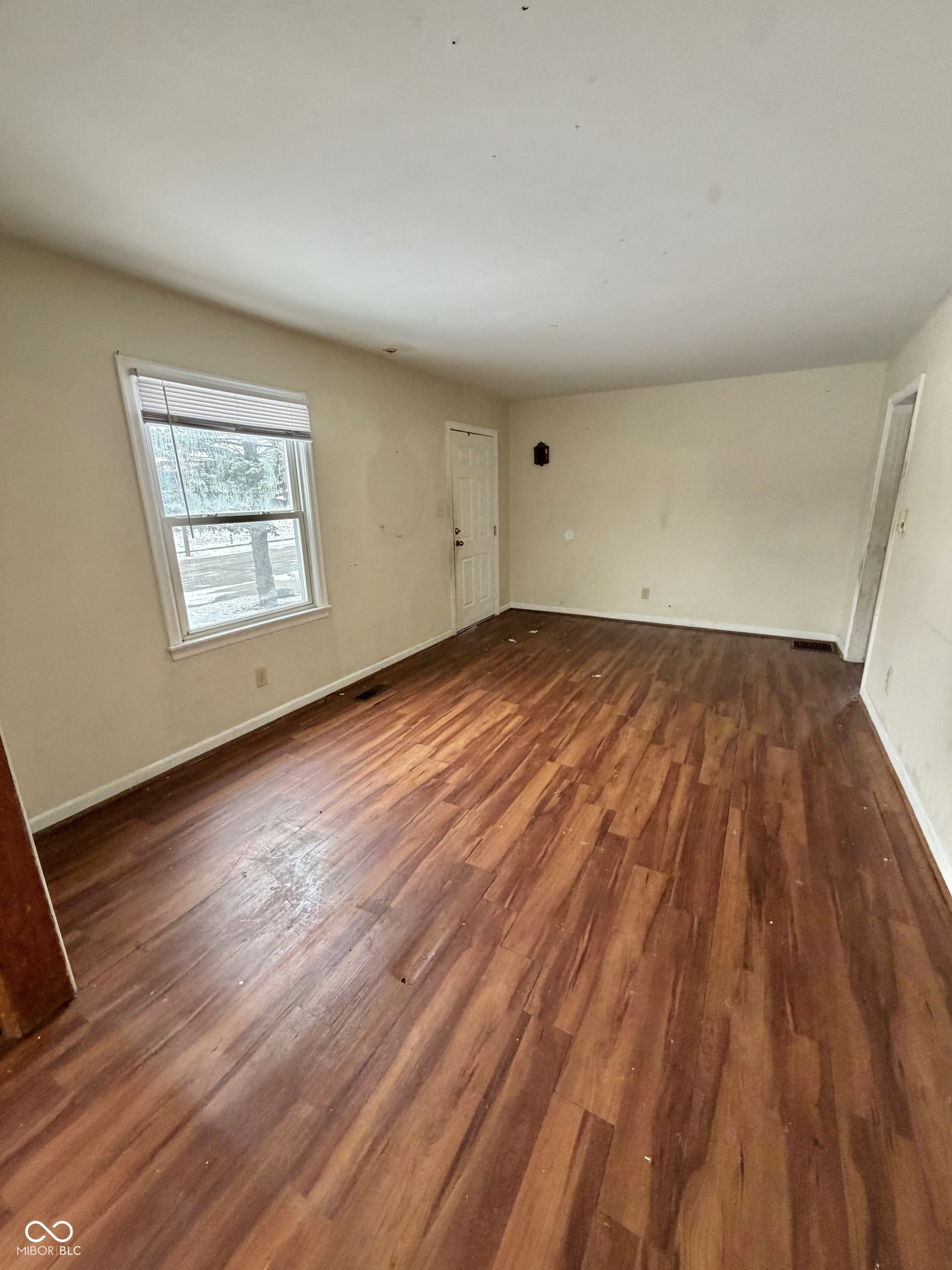 521 West 37th Street Anderson, IN 46013 - Photo 9 of 24