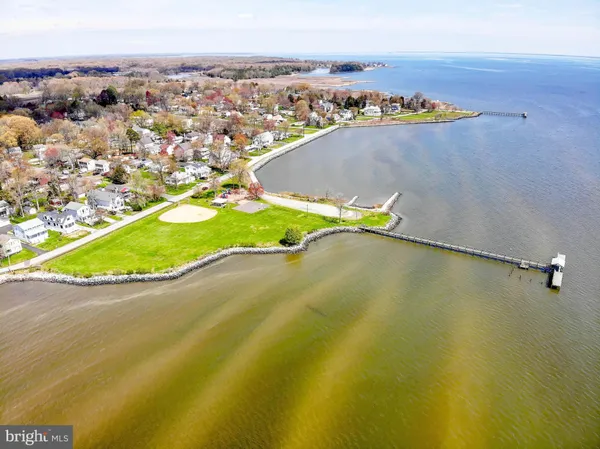 $575,000 | 5510 Berkley Manor Lane, Churchton, MD 20733