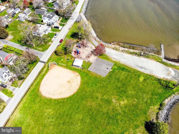 $575,000 | 5510 Berkley Manor Lane, Churchton, MD 20733
