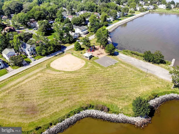 $575,000 | 5510 Berkley Manor Lane, Churchton, MD 20733