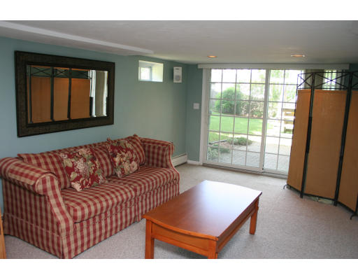 5 Richardson Road Stoneham, MA 02180 - Photo 14 of 30 Gallery Image 14
