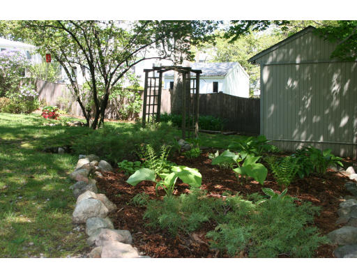 5 Richardson Road Stoneham, MA 02180 - Photo 28 of 30 Gallery Image 28