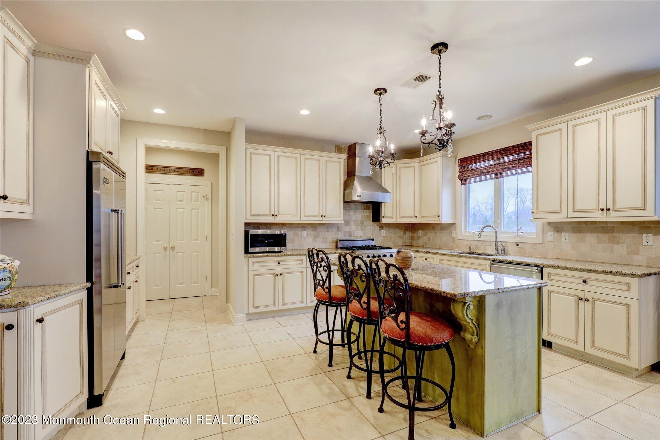 83 Buckley Road Marlboro, NJ 07746 - Photo 15 of 62 Kitchen