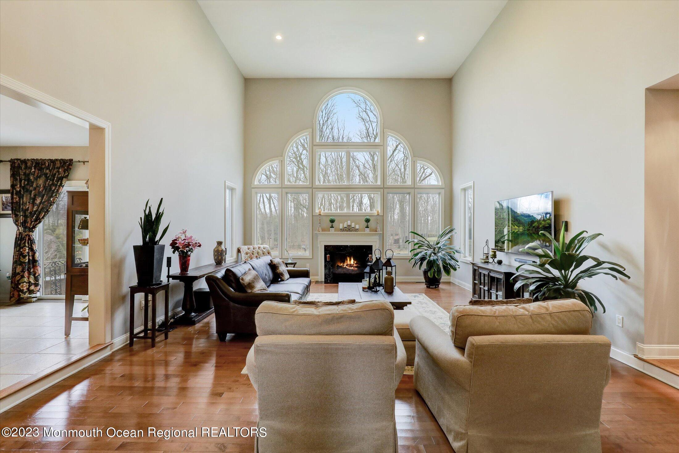 83 Buckley Road Marlboro, NJ 07746 - Photo 18 of 62 Great Room