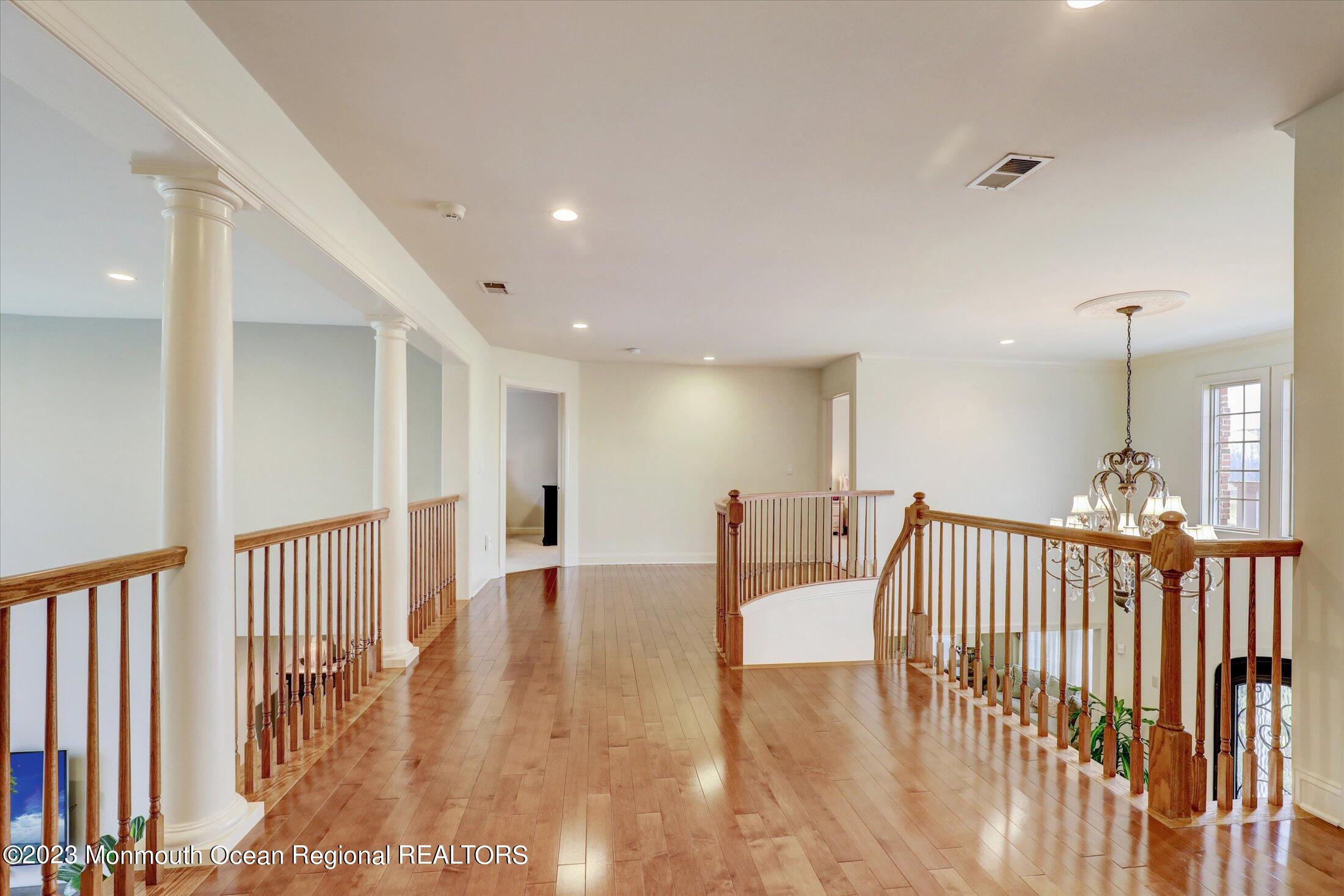83 Buckley Road Marlboro, NJ 07746 - Photo 30 of 62 Hallway
