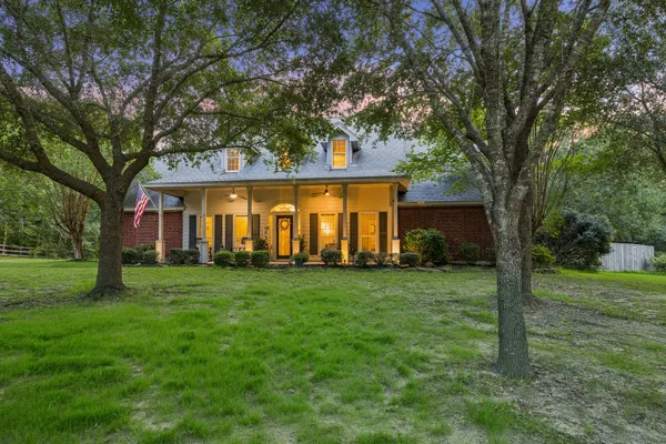 $799,900 | 11460 Regal Hill Court, Montgomery, TX 77316