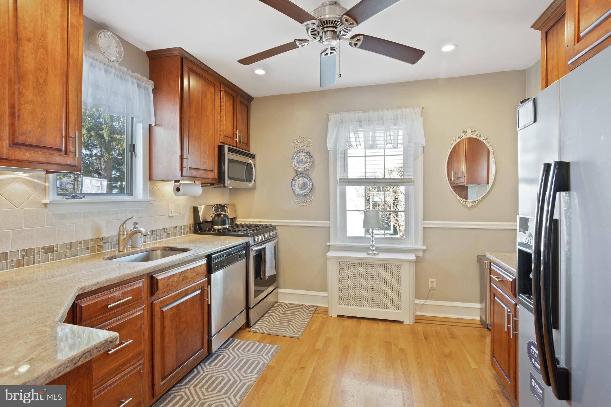 2424 Hollis Road Havertown, PA 19083 - Photo 13 of 35