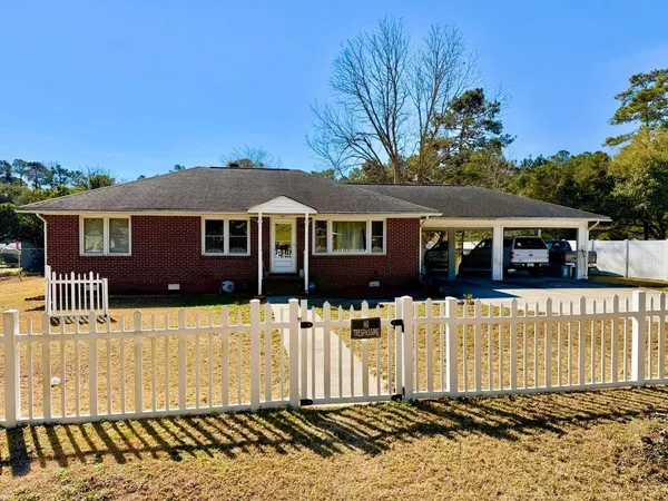 $295,000 | 811 Cedar Street, Georgetown, SC 29440