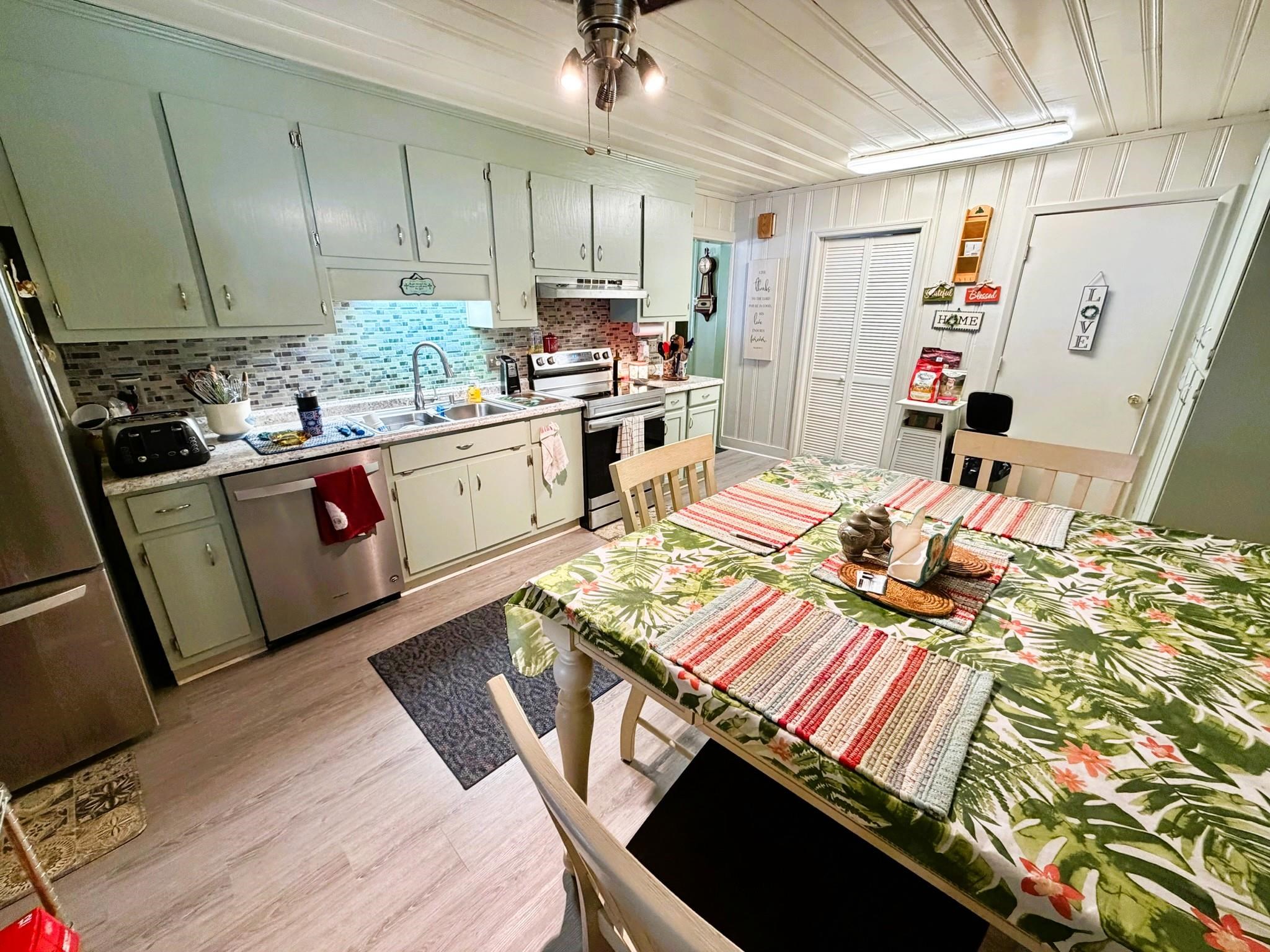 811 Cedar Street Georgetown, SC 29440 - Photo 34 of 49