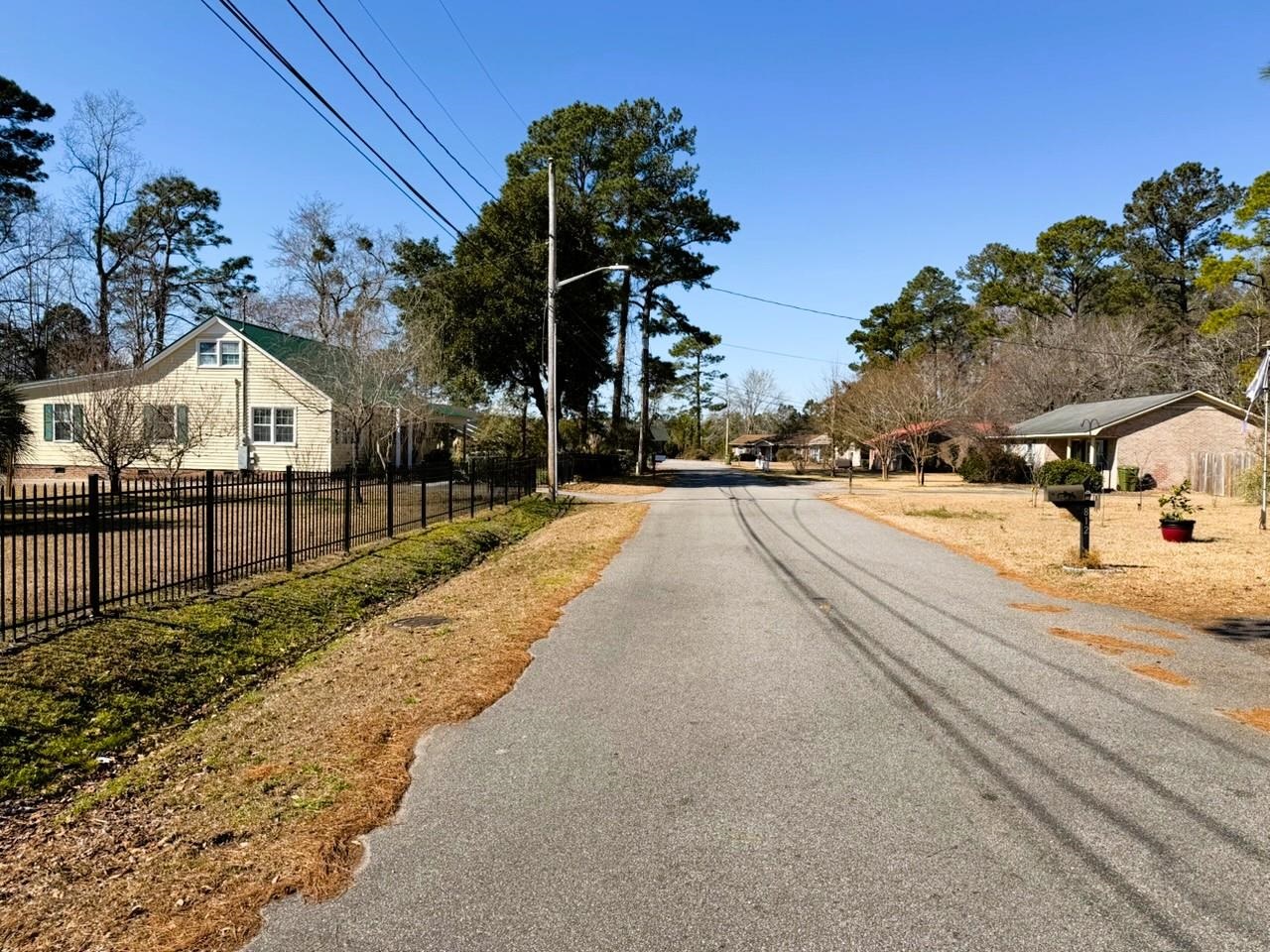811 Cedar Street Georgetown, SC 29440 - Photo 8 of 49