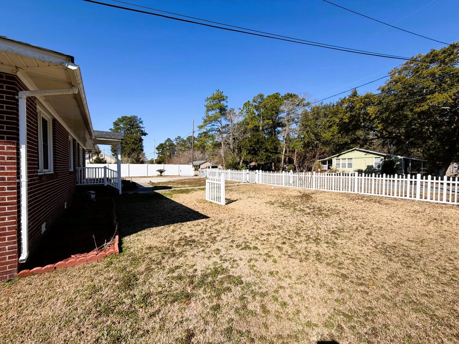 811 Cedar Street Georgetown, SC 29440 - Photo 9 of 49