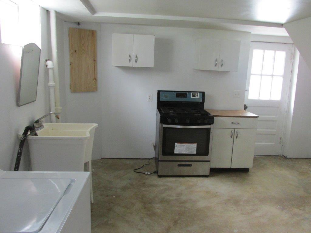 5207 Hearthstone Road Roanoke, VA 24012 - Photo 11 of 18 IMG_3019